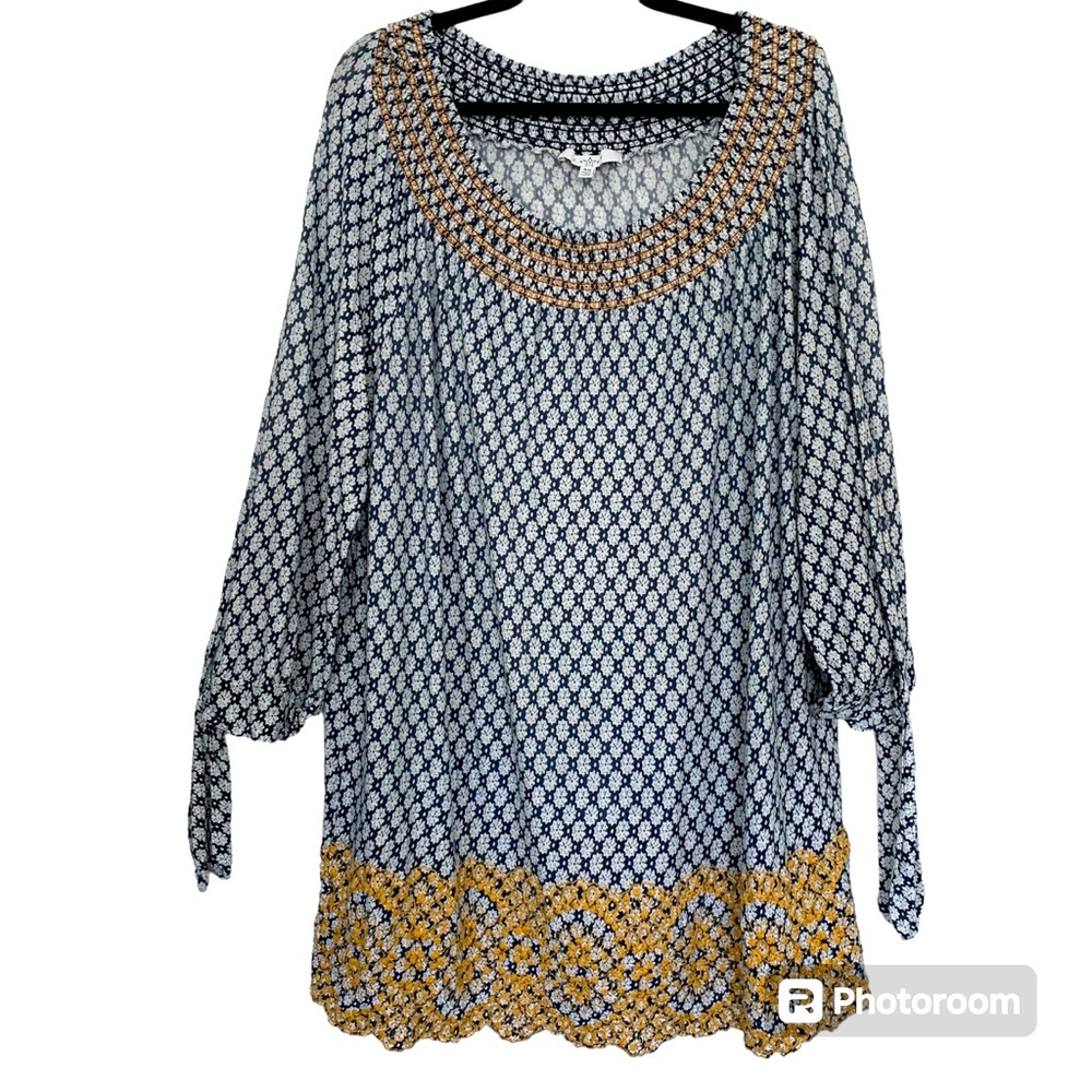 FEVER PLUS Women’s Bohemian/Pheasant Tunic Top Blue/Wht Embroidered Gold Lace 3X